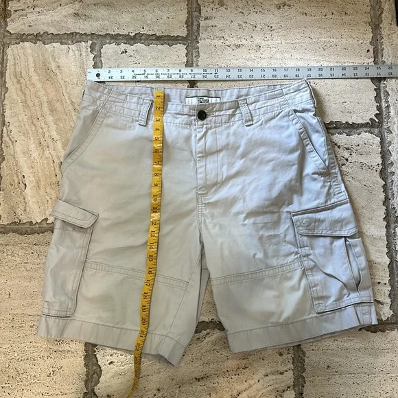 Tommy Hilfiger khaki cargo shorts size36 great condition super soft comfortable - Picture 9 of 14